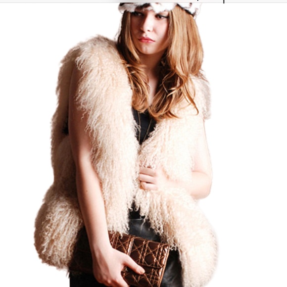 UGG Tops - Ugg Australia Soft Pearl Beige Tibetan Mongolian Lamb Fur Vest in size XS/S, New
